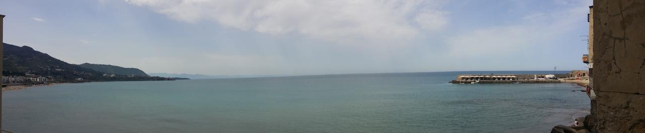 Balcone Sulla Spiaggia เชฟาลู ภายนอก รูปภาพ
